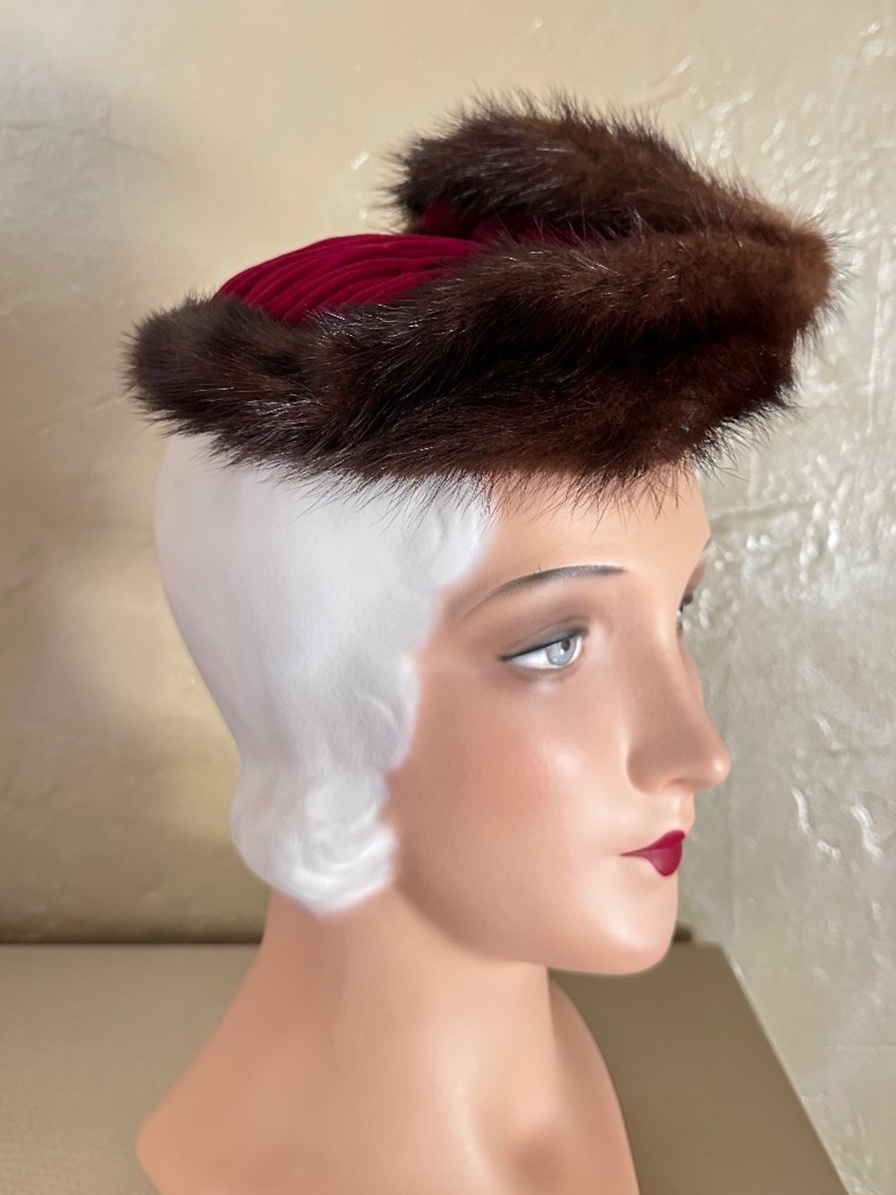 REFINED 1940's FUCHSIA DRAPED VELOUR TILT HAT + MINK TRIM